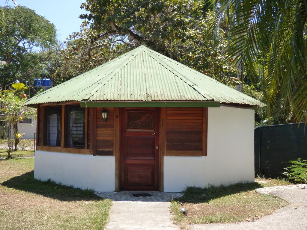 Corcovado Beach Lodge Puerto Jiménez エクステリア 写真